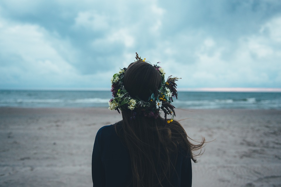 girl-1082212_960_720
